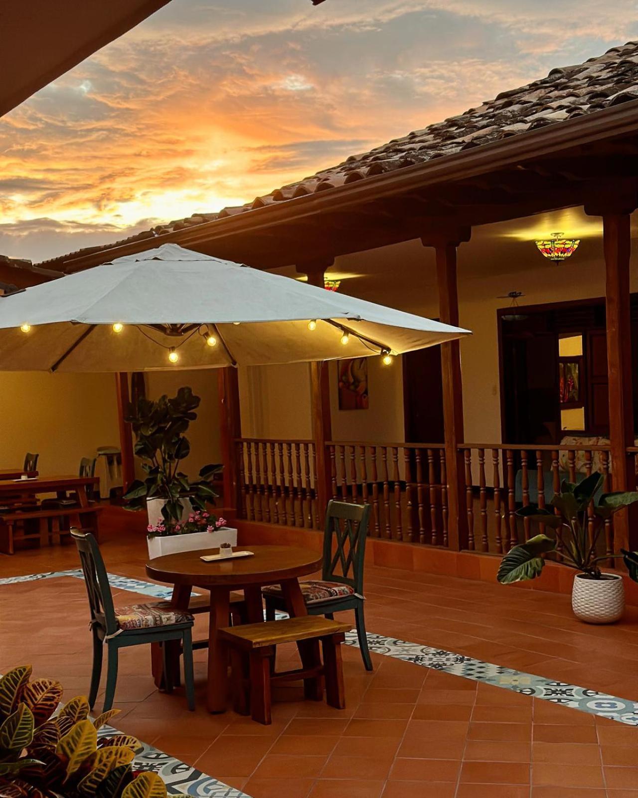 Hotel Colonial Andino - Parque Principal De Pitalito Exteriör bild