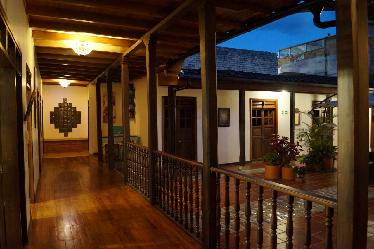 Hotel Colonial Andino - Parque Principal De Pitalito Exteriör bild